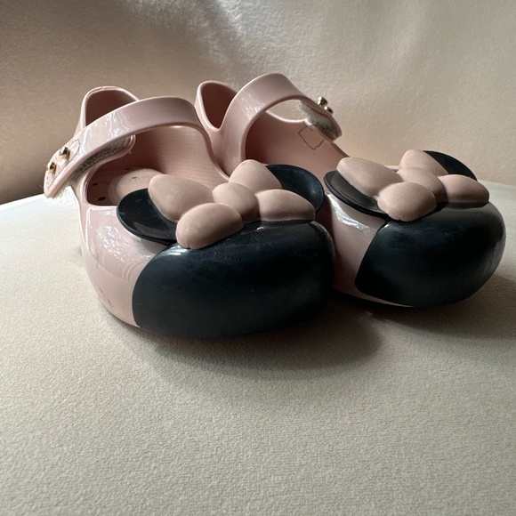 Mini Melissa - Picture 1 of 2